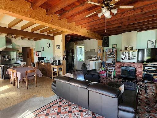 Maison de 98m2 à vendre avec 3 chambres et bureau à Hagetmau Maison de 98m2 à vendre avec 3 chambres et bureau à Hagetmau