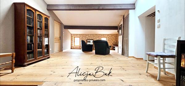 Maison Villespy 12 pièce(s) 255 m2