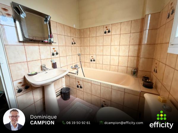 Maison
         4 pièces
        - 80 m² Exclusivité 370 000 € *