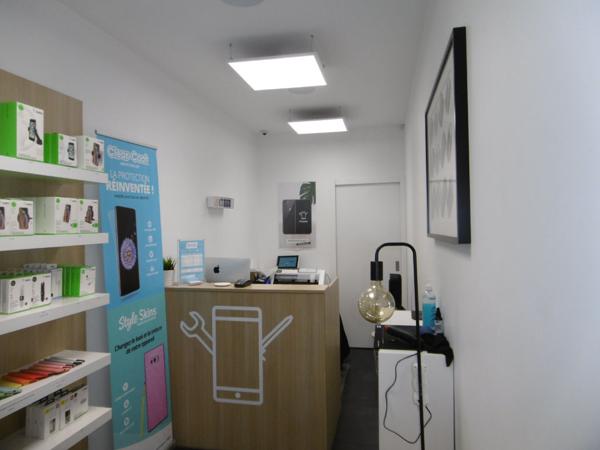 A LOUER CENTRE-VILLE DE CHALLANS LOCAL COMMERCIAL