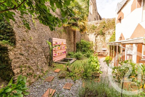 Maison à vendre  8 pièces - 178 m 2   LAVAL  - 53