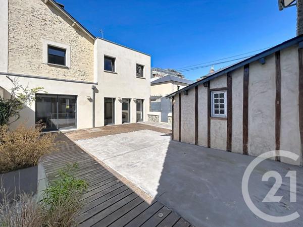 Maison à vendre  8 pièces - 178 m 2   LAVAL  - 53