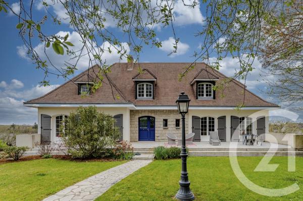 Maison à vendre  8 pièces - 178 m 2   LAVAL  - 53
