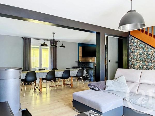 Maison à vendre  8 pièces - 178 m 2   LAVAL  - 53