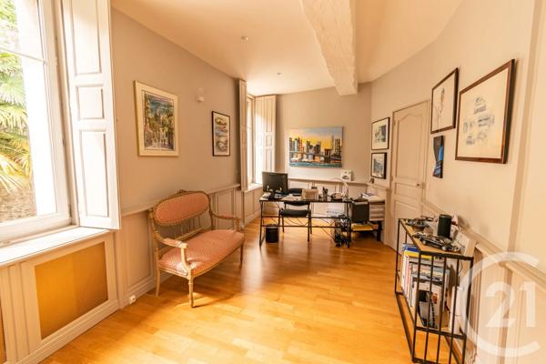 Maison à vendre  8 pièces - 178 m 2   LAVAL  - 53