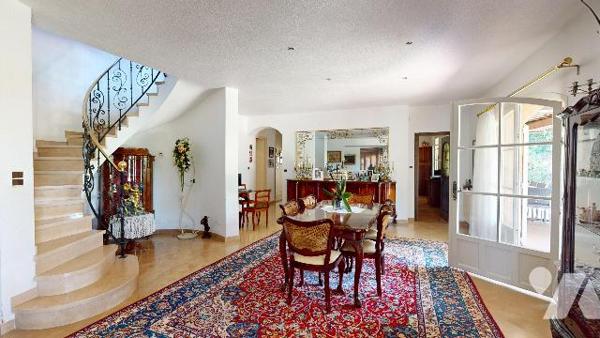 Propriété prestige de 11 pièces cadre exceptionnel  Route Cézanne  LE THOLONET - AIX EN PROVENCE