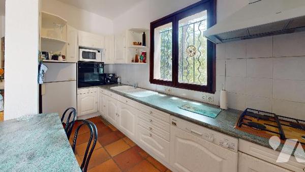 Propriété prestige de 11 pièces cadre exceptionnel  Route Cézanne  LE THOLONET - AIX EN PROVENCE