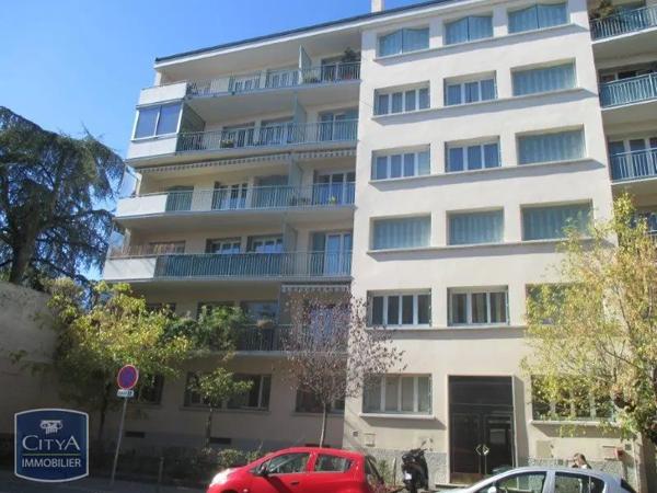 Appartement à louer 2 pièces 43.82m²