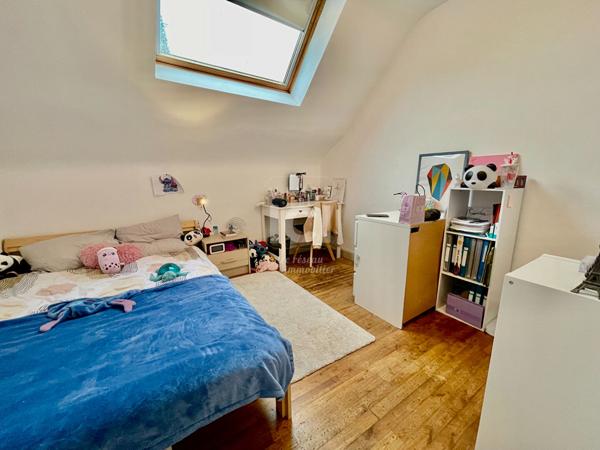 LONGERE - 77m² - 3 CHAMBRES - BOURG- LOCATAIRE EN PLACE