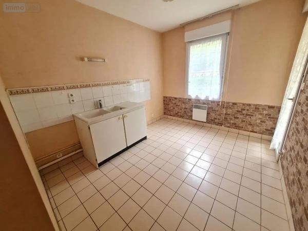 Location - Appartement Montoire-sur-le-Loir 41800 52 m 2 2454 m 2