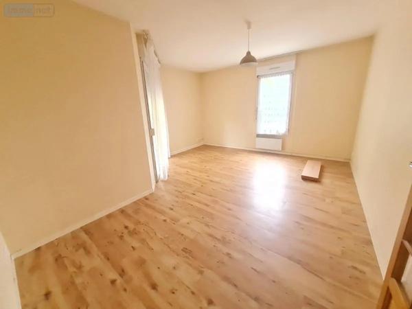 Location - Appartement Montoire-sur-le-Loir 41800 52 m 2 2454 m 2
