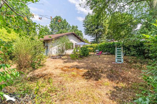 Maison 365 680 € Pessac 4 p 95 m² DPE D
