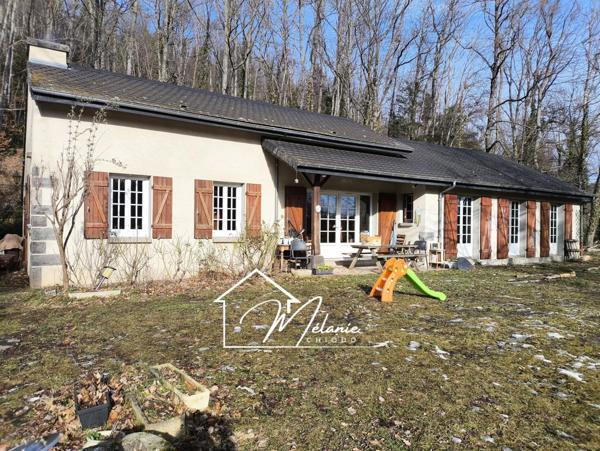 Plain-pied grand terrain, garage et pièce de vie,4 chambres