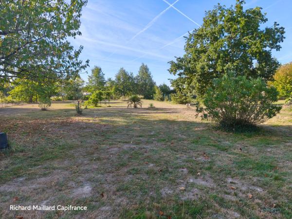 Plain-pied 130 m² sur terrain de 2 765 m² - Saint-Étienne-de-Tulmont (82)