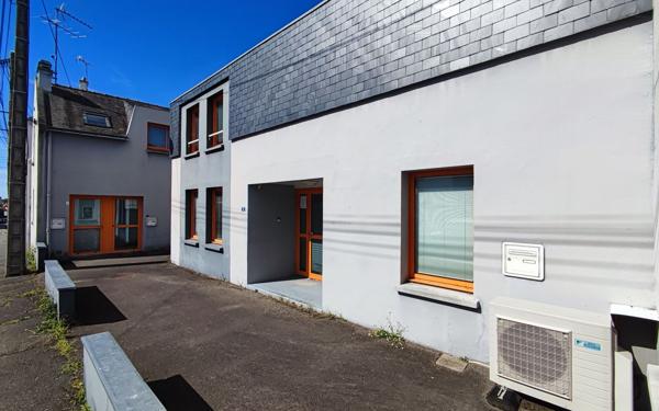 Immeuble à vendre    300 m2 Saint-Nazaire