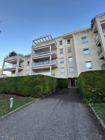 Appartement 2 pièces 51 m² SAINTE FOY LES LYON