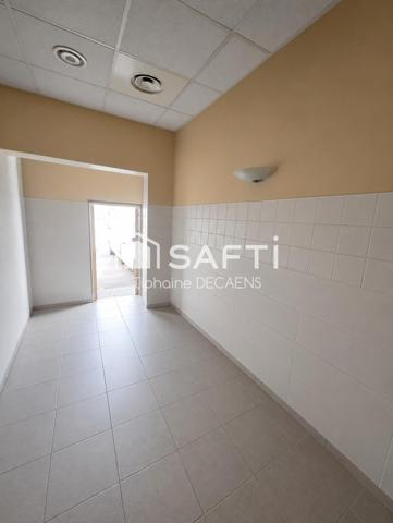 Local commerciale de 54m2 coeur de chinon