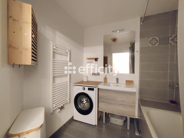 Appartement
         3 pièces
        - 60 m² Exclusivité 550 000 €*