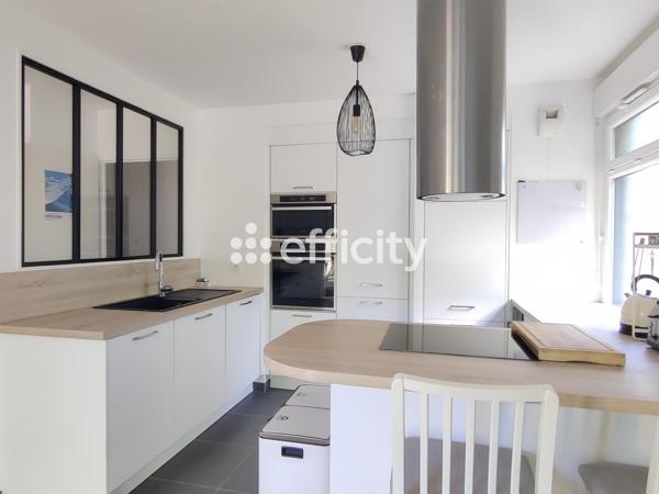 Appartement
         3 pièces
        - 60 m² Exclusivité 550 000 €*