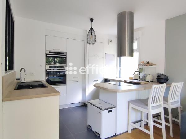 Appartement
         3 pièces
        - 60 m² Exclusivité 550 000 €*