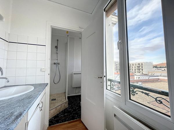 Appartement Suresnes 2 pièce(s) 37 m2