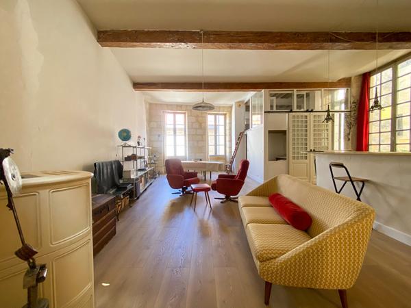 ARCHITECTURE ATYPIQUE- 1700 -Appartement avec terrasse - Bordeaux