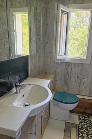Vue panoramique sur les Pyrénées – Maison familiale avec jardin et sous-sol complet