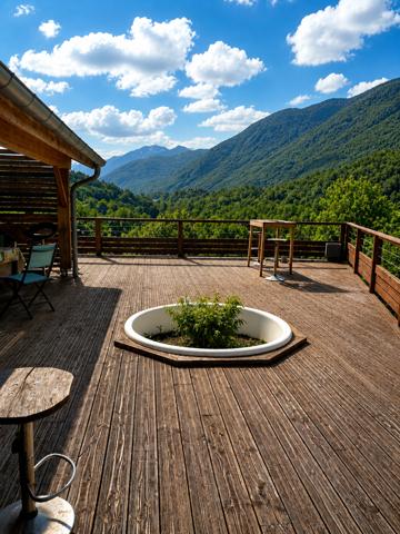 Vue panoramique sur les Pyrénées – Maison familiale avec jardin et sous-sol complet