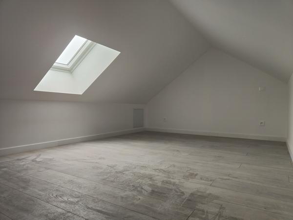 TRES BEL APPARTEMENT DE 40 M² REFAIT A NEUF CLASSE C, AVEC FAIBLES CHARGES, A 150 METRES DE L'EGLISE Méru (60110)