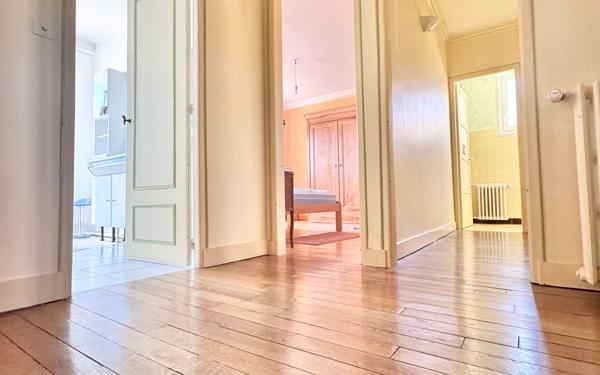 Maison à vendre    7 pièces • 180 m2 Mainvilliers