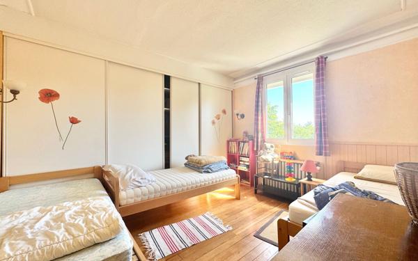 Maison à vendre    7 pièces • 180 m2 Mainvilliers