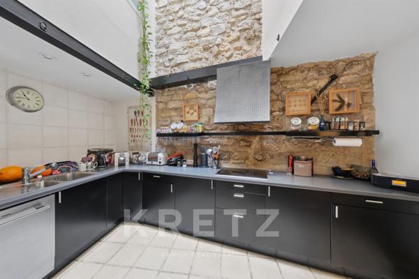 Paris V- Duplex comme une maison au calme absolu