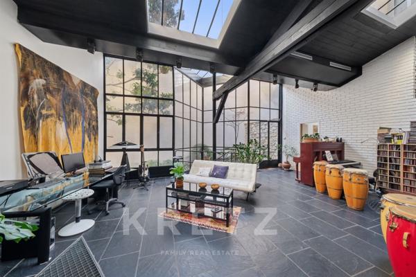 Paris V- Duplex comme une maison au calme absolu