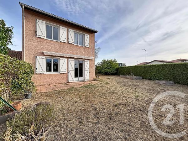 Maison à vendre  4 pièces - 88 m 2   CHATEAUGAY  - 63