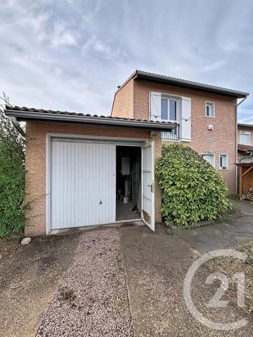 Maison à vendre  4 pièces - 88 m 2   CHATEAUGAY  - 63