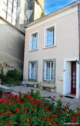 A VENDRE - MAISON DE BOURG - MERAL 