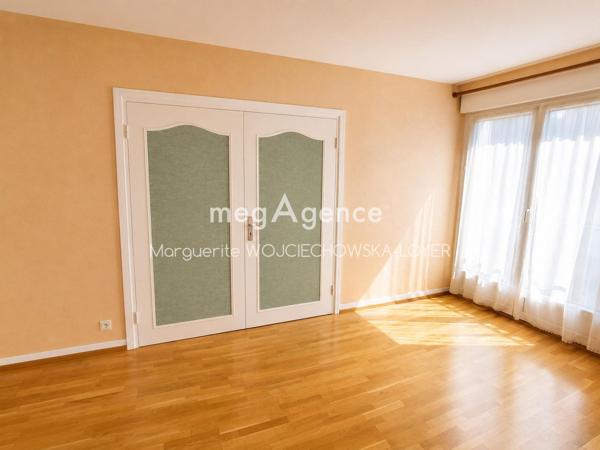 Appartement à ALENCON, 61000 - 2 pièces 60m²