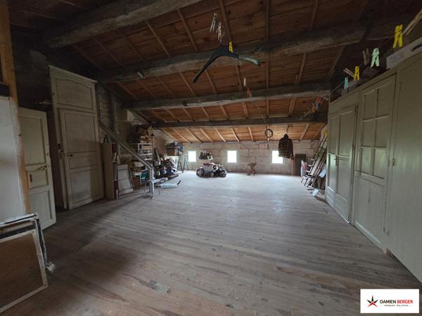 Maison de caractère avec vue. Tonnay charente