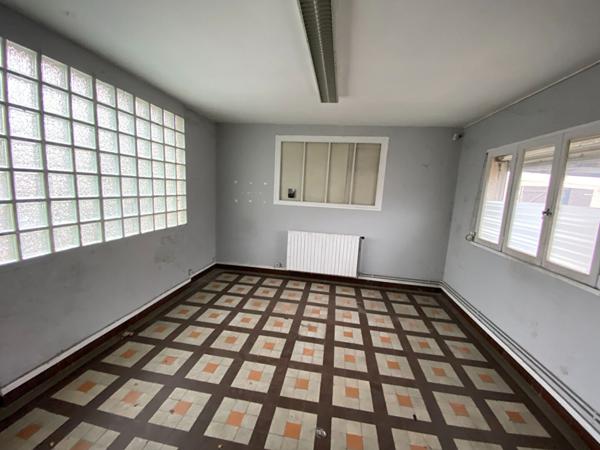Bureaux à vendre de 120 m² à Saint-Quentin, secteur Saint Jean