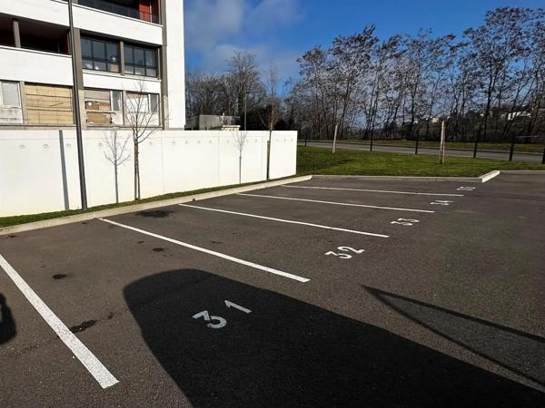 Parking à louer