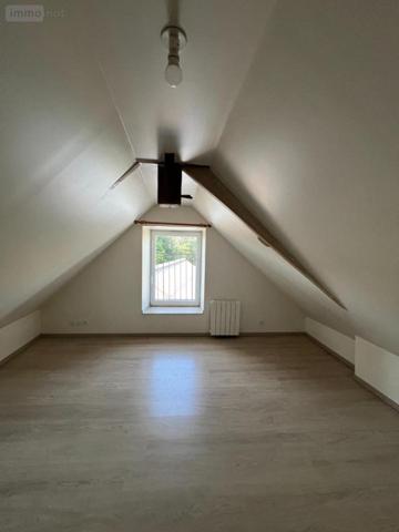 Maison à louer à Méral en Mayenne (53230), ref : 53032-L321