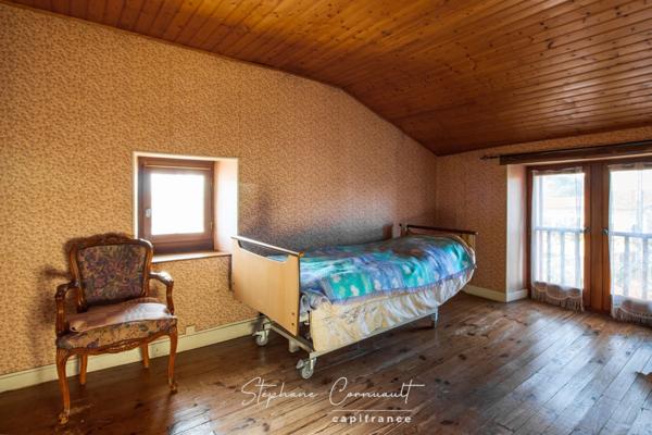 Maison en pierre de 280 m²