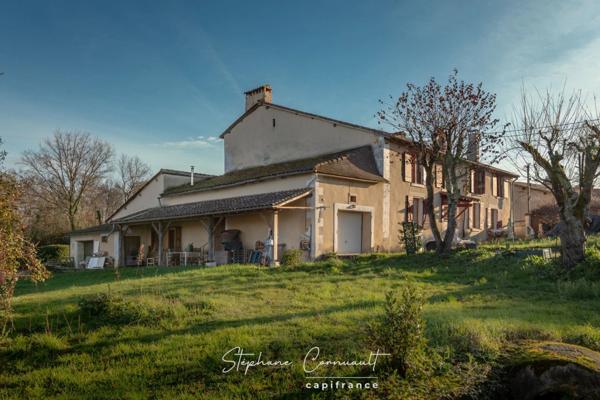 Maison en pierre de 280 m²