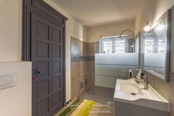 Maison en pierre de 280 m²