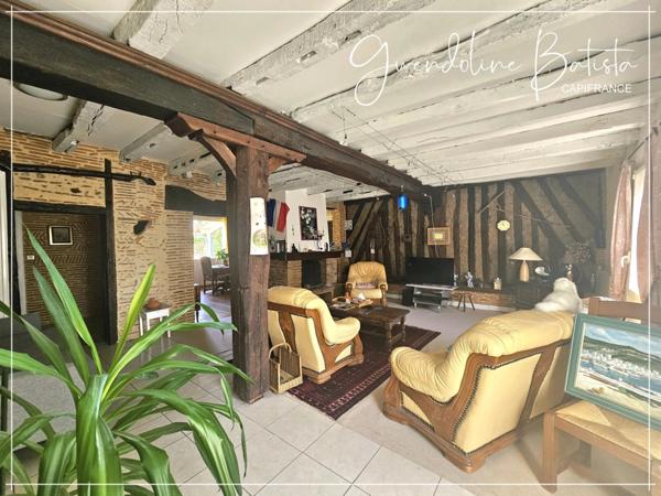 Maison de caractère 215m² - Terrain 860m² - SAINT PIERRE D'EYRAUD (24)