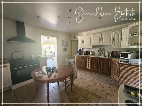 Maison de caractère 215m² - Terrain 860m² - SAINT PIERRE D'EYRAUD (24)