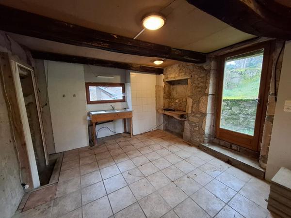 Opportunité Rare : Maison en Pierre à Rénover ? Martigny-le-Comte