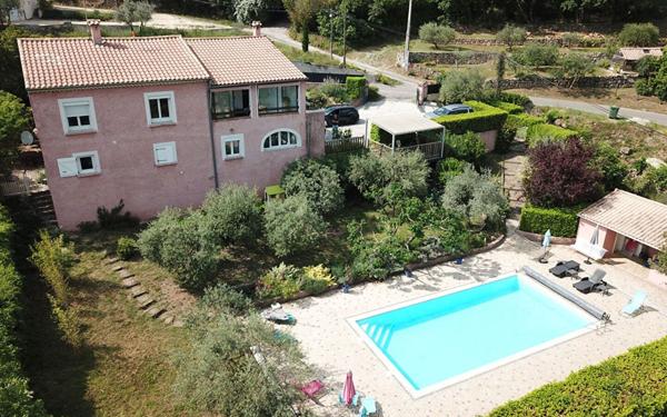 Maison à vendre    8 pièces •  Rosières