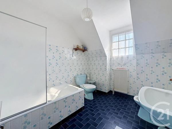 Maison à vendre  6 pièces - 121,87 m 2   BOHARS  - 29