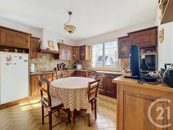 Maison à vendre  6 pièces - 121,87 m 2   BOHARS  - 29